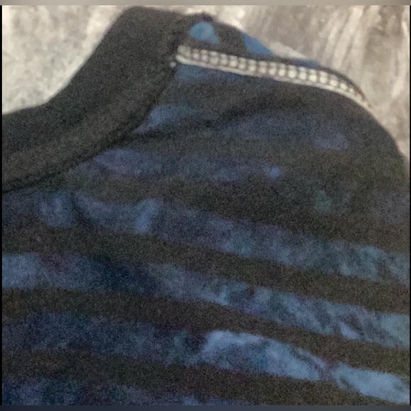 Preowned Departed Los Angeles V Neck Retro Style. - Picture 5 of 7